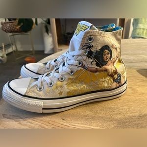 High top Wonder Woman converse sneakers